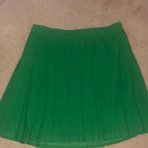 Pleated Style Green skirt ❇️